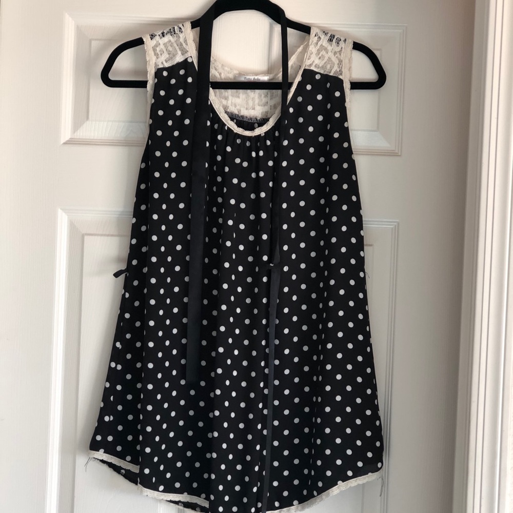 Polka dot w/lace maternity top
